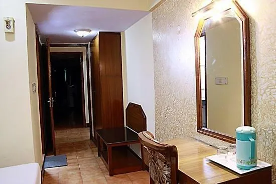 Hotel Ganga Ratan Агра 3*,